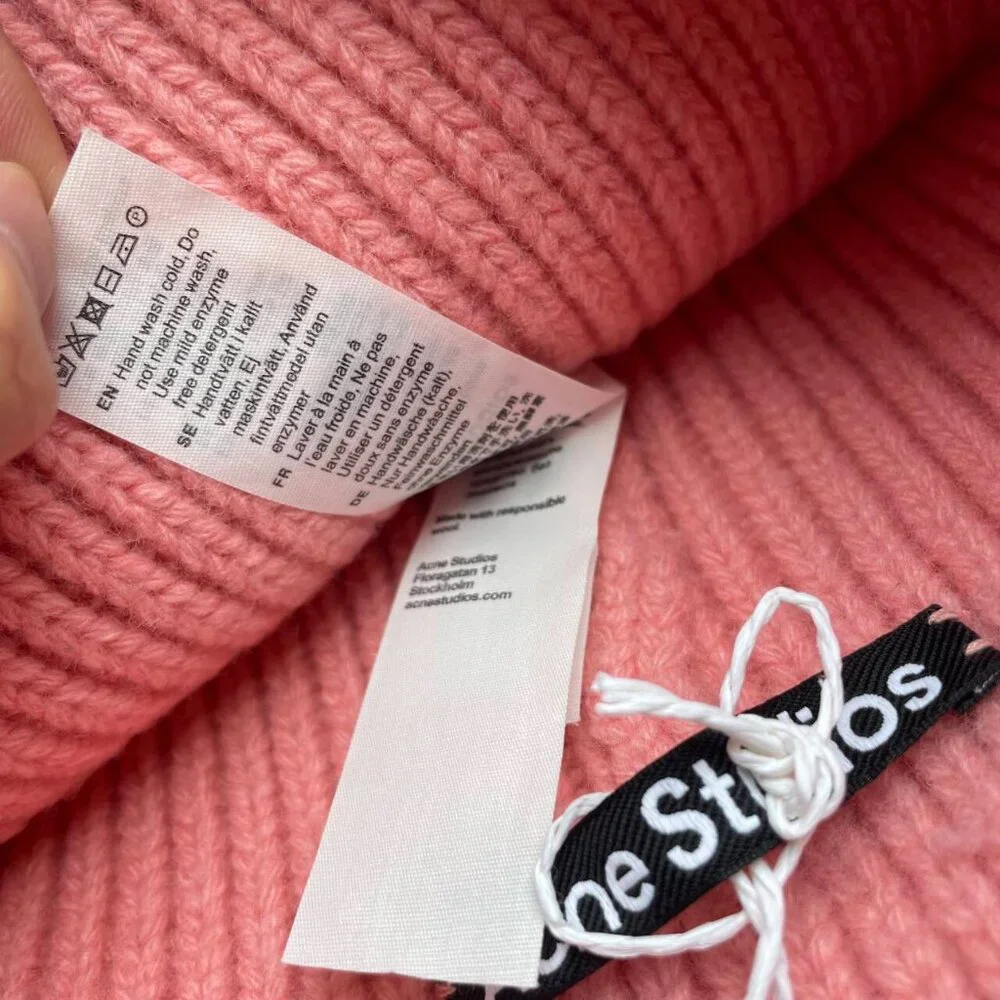 Acne Studios Pink Wool Face Patch Beanie Soft Knit Designer Hat - Picture 6 of 7